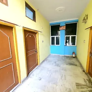 *** Hotel Oyo 80802 Rudra India